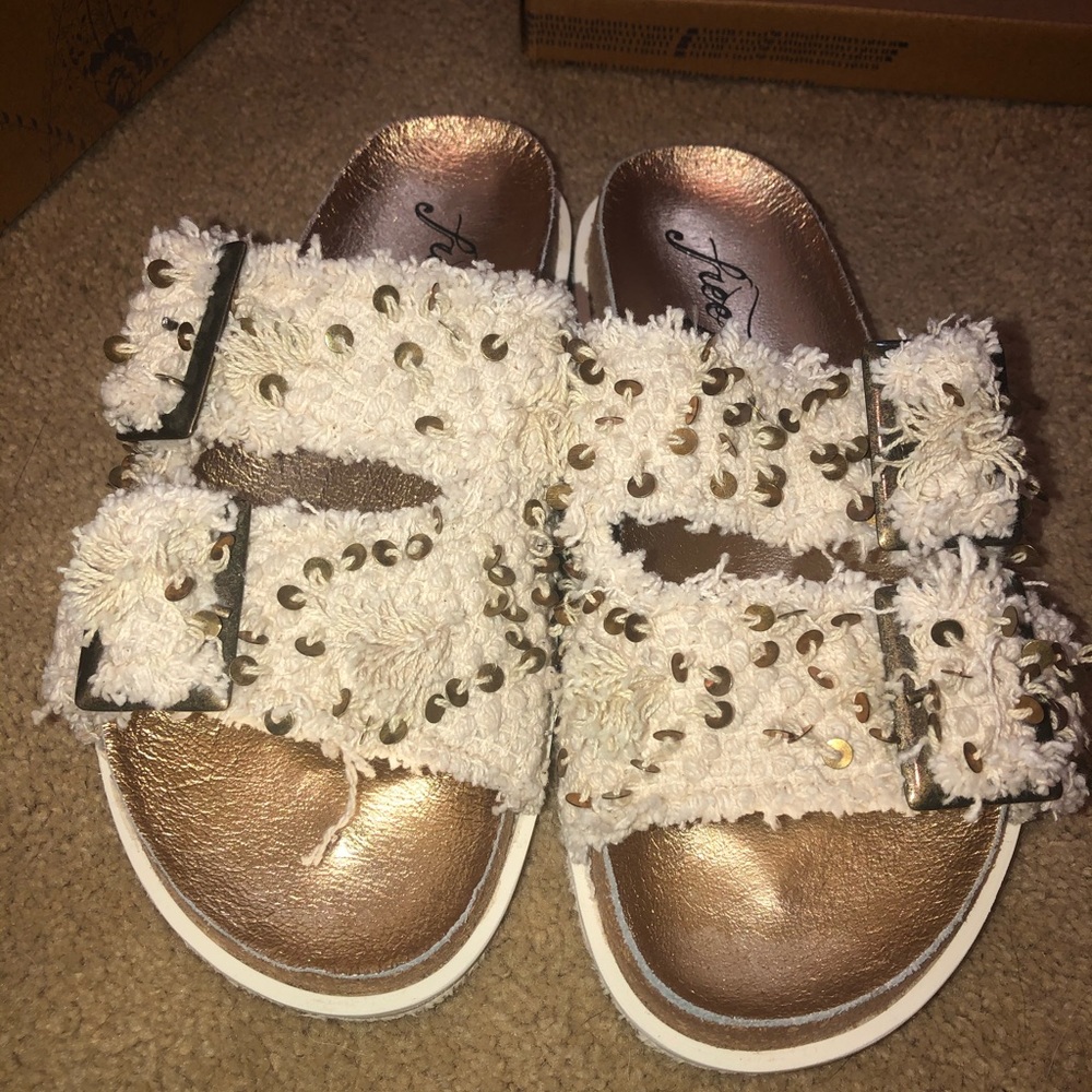 Brand new with box Free People Bali Footbed Sandal